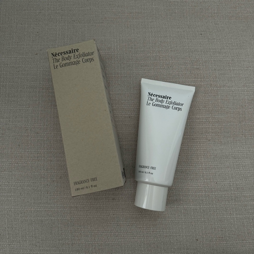 The Body Exfoliator Necessaire full size